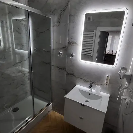 Hermes Sauna Jacuzzi アパート *