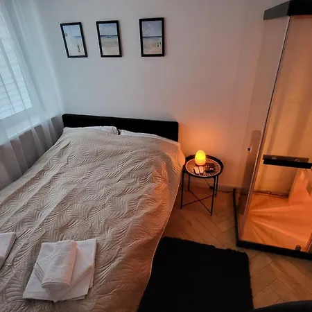 Hermes Sauna Jacuzzi *