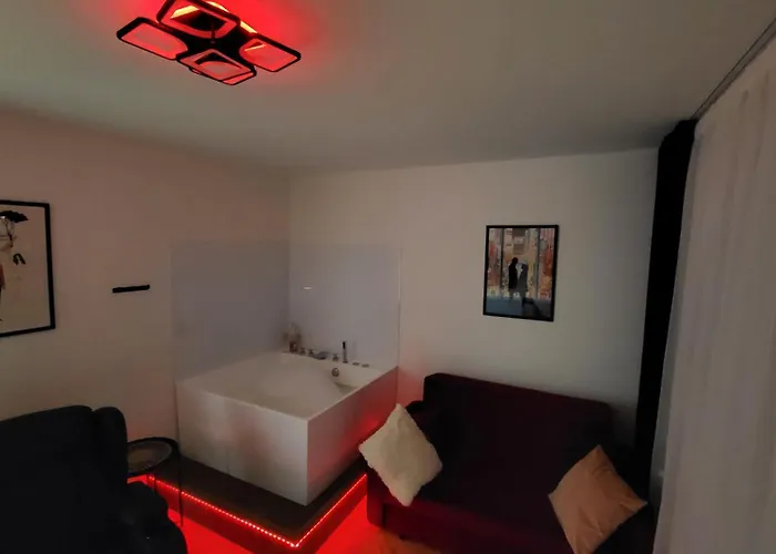 Hermes Sauna Jacuzzi