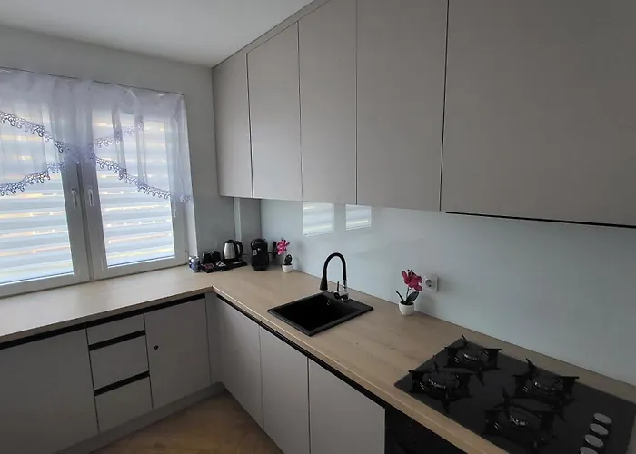 Hermes Sauna Jacuzzi Apartmán