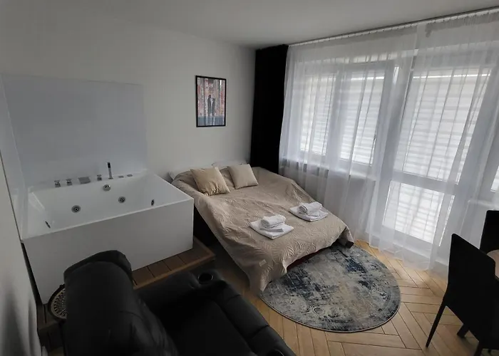 Hermes Sauna Jacuzzi Apartamento *